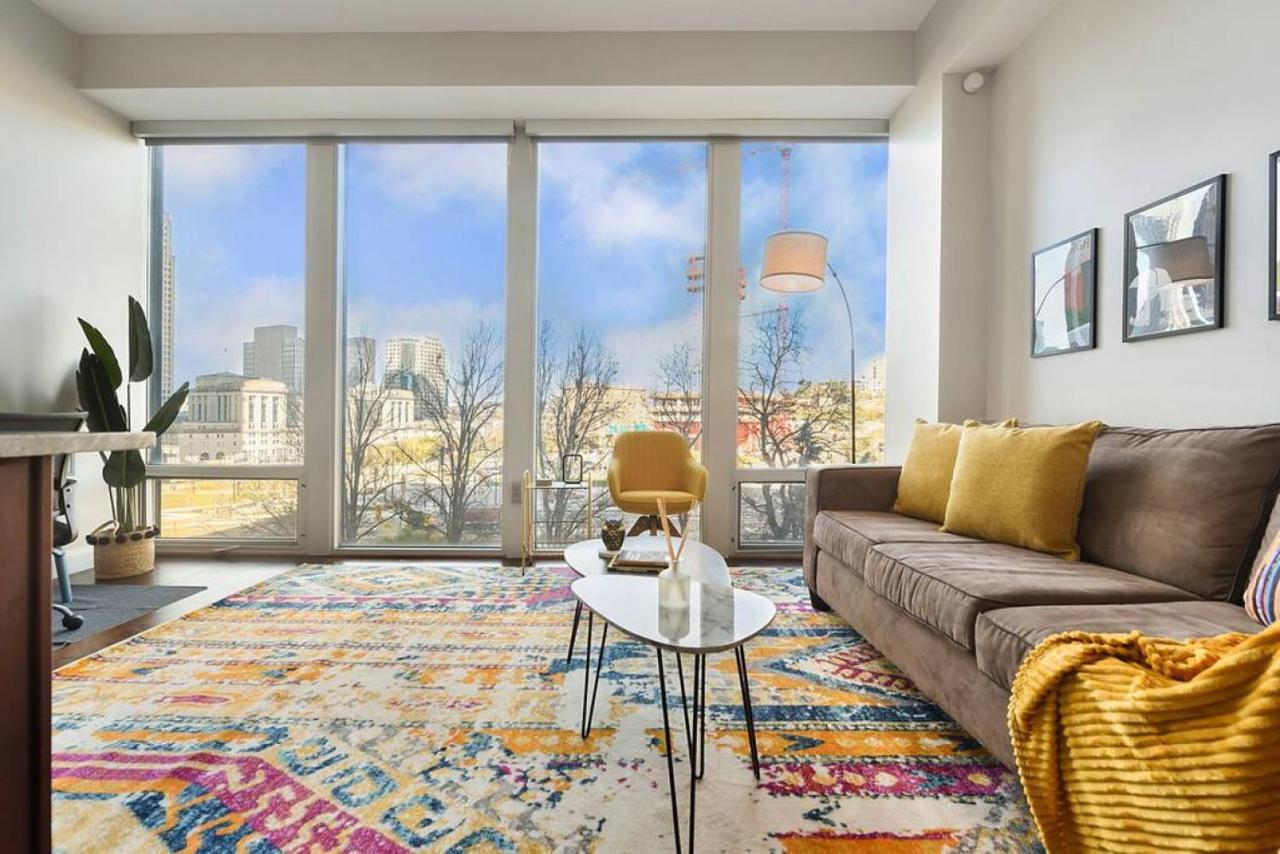 Hostwise Stays - The Washington At Chatham - Free Parking, Private Gym, Skyline Views! พิตต์สเบิร์ก ภายนอก รูปภาพ